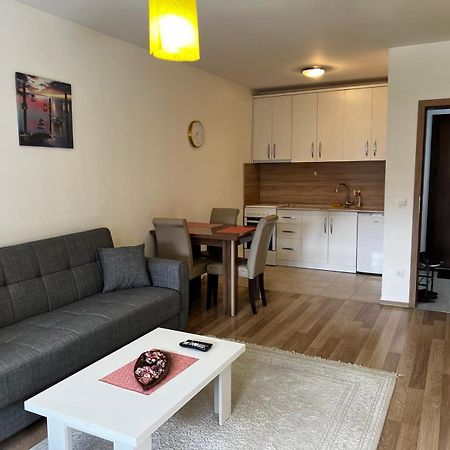 Appartement Blini Complex à Pristina Extérieur photo