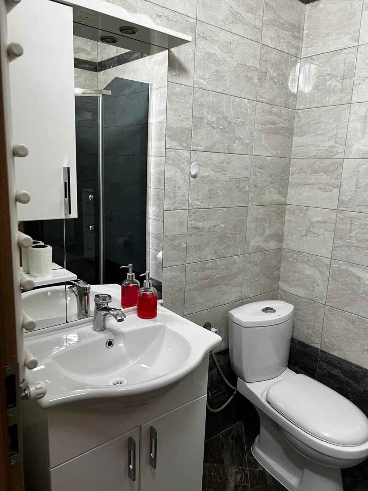 Appartement Blini Complex à Pristina Extérieur photo