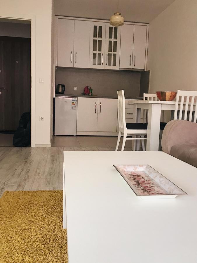 Appartement Blini Complex à Pristina Extérieur photo