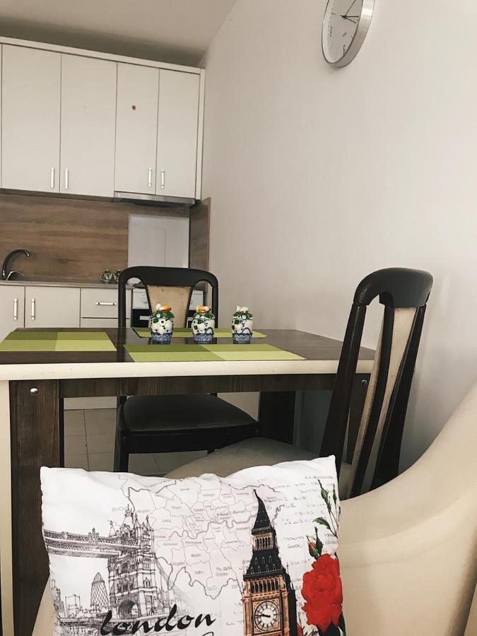 Appartement Blini Complex à Pristina Extérieur photo