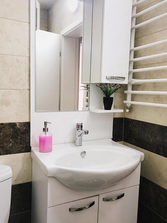 Appartement Blini Complex à Pristina Extérieur photo